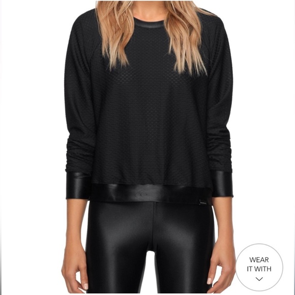 NWT Koral - Sofia Mesh Pullover In Black Sz
S Koral Sofia Netz Pullover - Picture 3 of 9